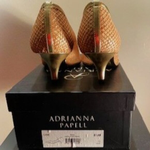 Adrianna Papell Lois Honeycomb Dress Pumps Gold Mesh 8.5M - Picture 10 of 11